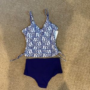 Women's 2. pc. Bathing Suit - Size Large